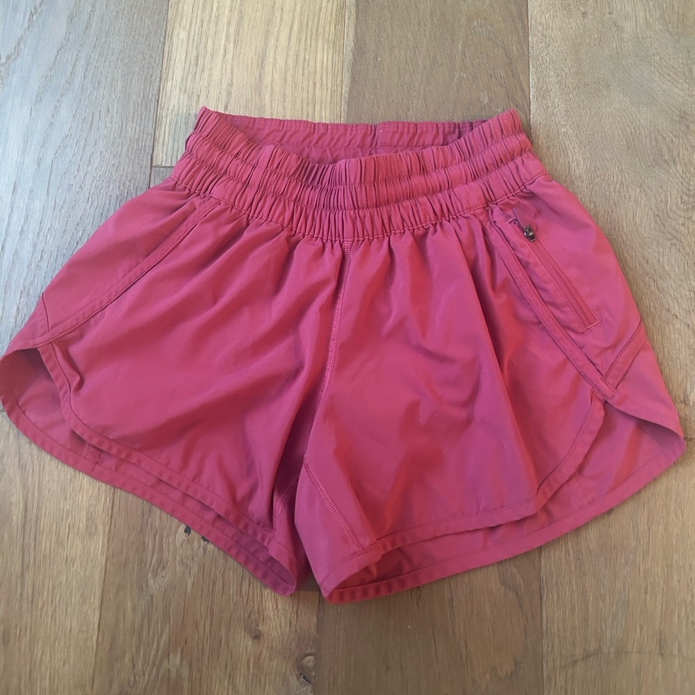 Lululemon track that short